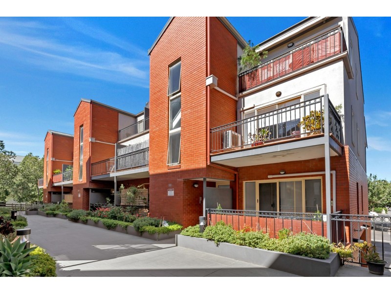 14/8 Mawbey Street, Kensington VIC 3031