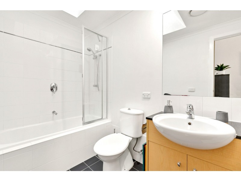 14/8 Mawbey Street, Kensington VIC 3031