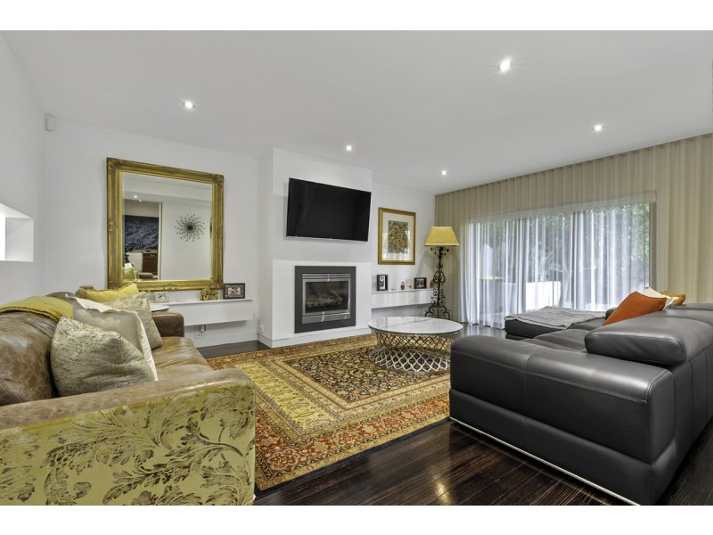 67 New Road, Oak Park VIC 3046