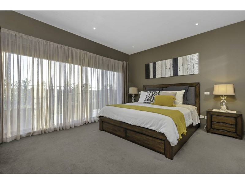 67 New Road, Oak Park VIC 3046