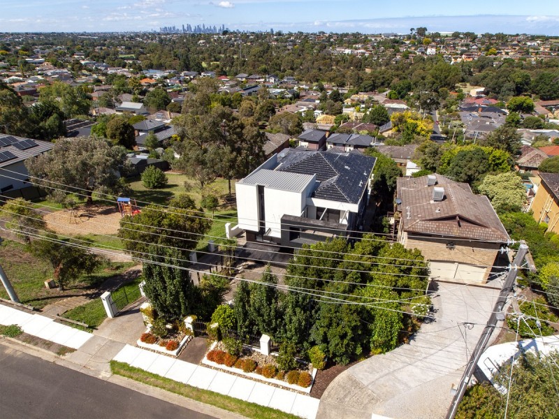 67 New Road, Oak Park VIC 3046