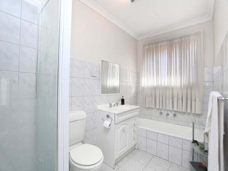 4/83 Station Road, Glenroy VIC 3046