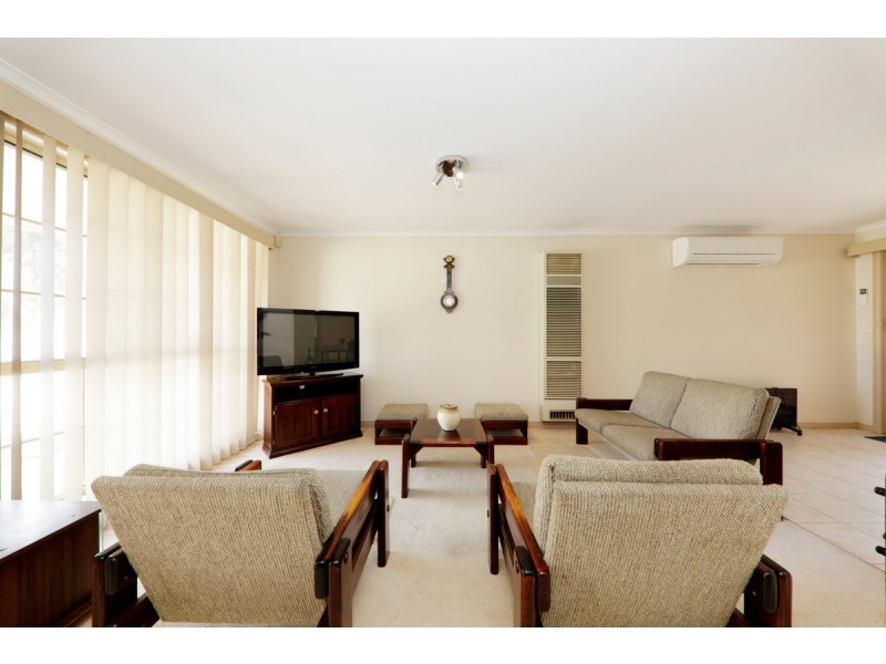 1/2 Epping Street, Hadfield VIC 3046