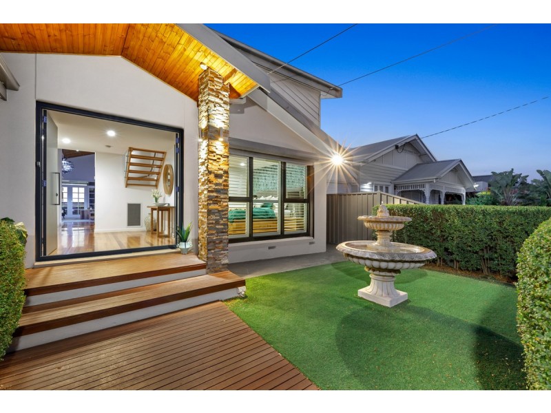 1 Milton Street, Pascoe Vale South VIC 3044