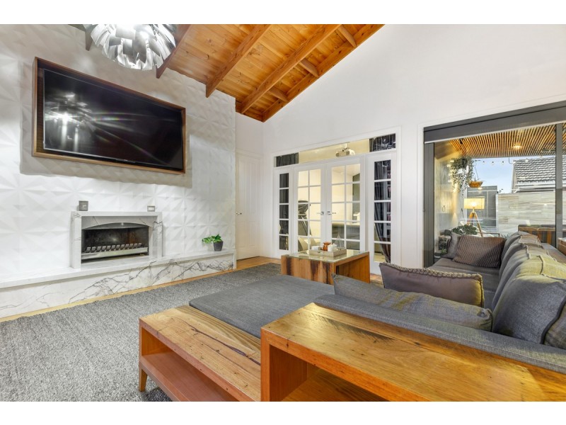 1 Milton Street, Pascoe Vale South VIC 3044