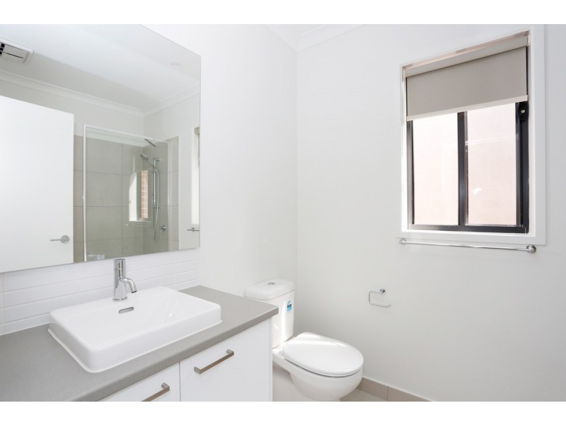 10 Rialto Circuit, Craigieburn VIC 3064