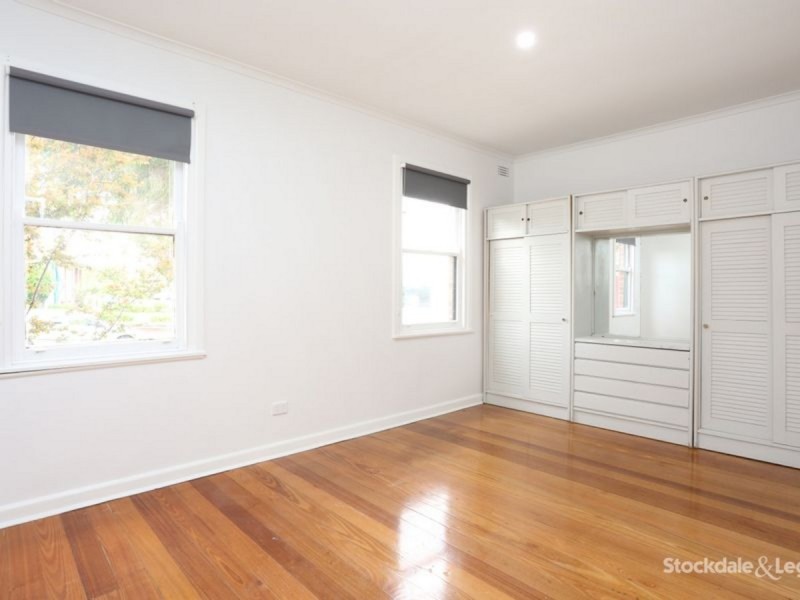 40 Sunset Boulevard, Jacana VIC 3047