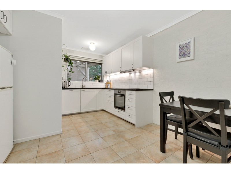 4/26 Gladstone Parade, Glenroy VIC 3046
