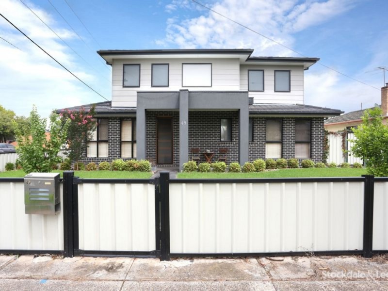 49 Winifred Street, Oak Park VIC 3046