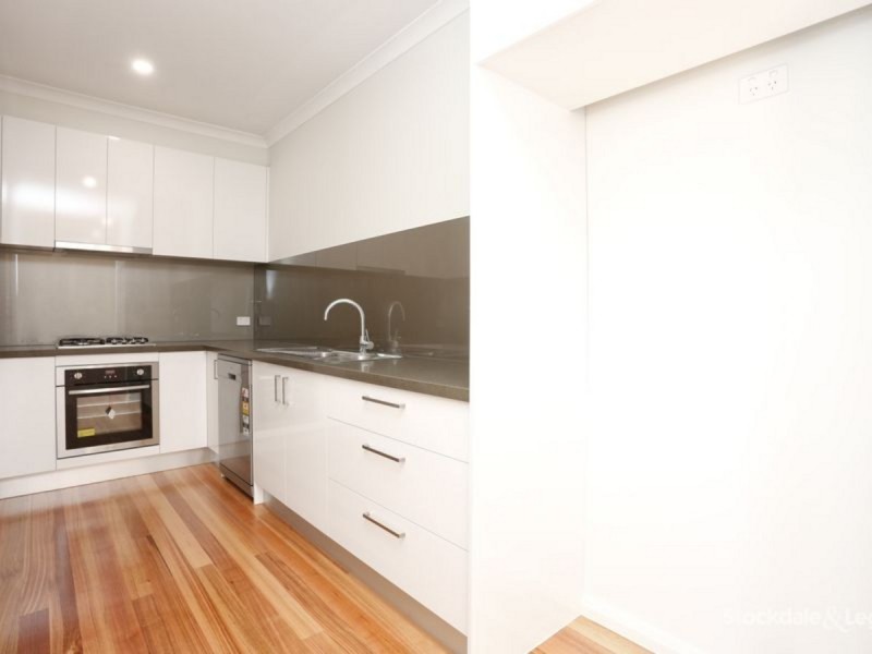 2/15 Langton Street, Glenroy VIC 3046