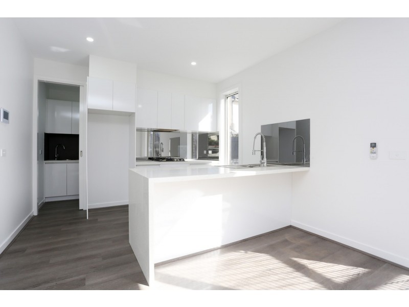 1/16 York Street, Glenroy VIC 3046