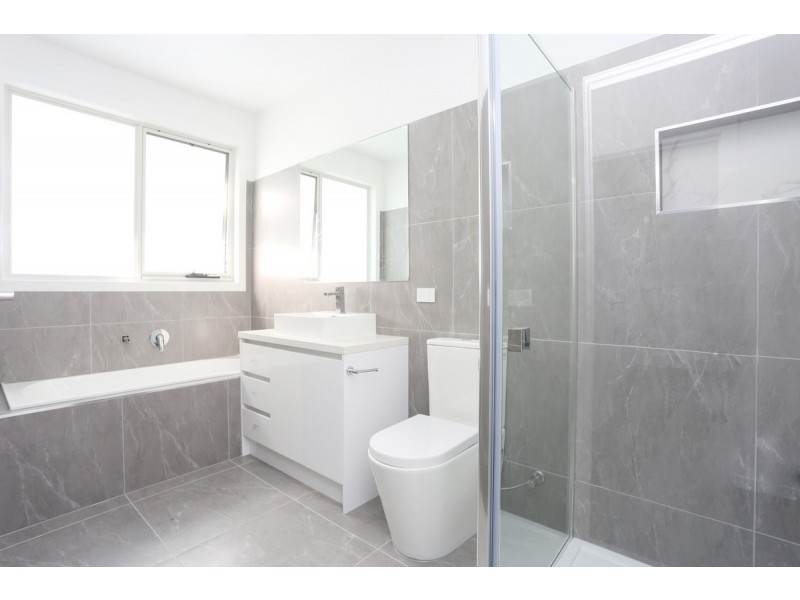 2/16 York Street, Glenroy VIC 3046