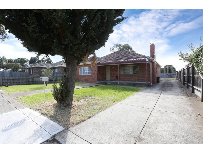30 Trevannion Street, Glenroy VIC 3046