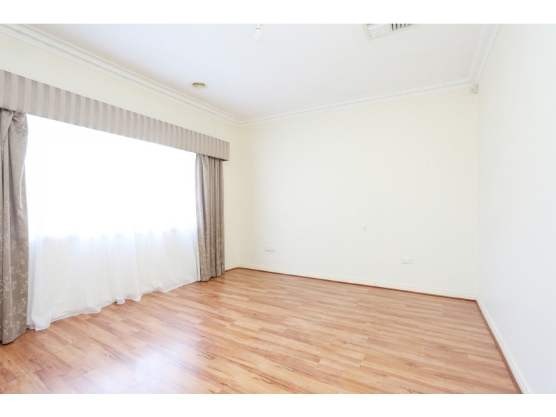 30 Trevannion Street, Glenroy VIC 3046