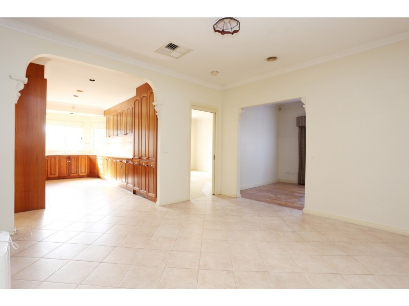 30 Trevannion Street, Glenroy VIC 3046