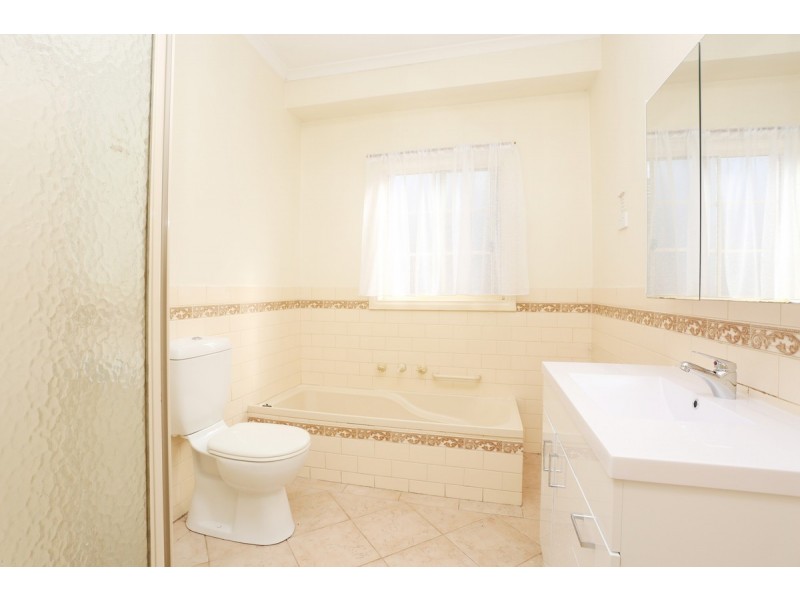 30 Trevannion Street, Glenroy VIC 3046