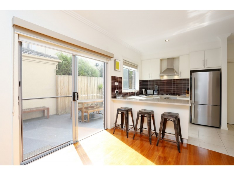 1/56 Winifred Street, Oak Park VIC 3046