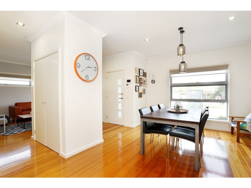 1/56 Winifred Street, Oak Park VIC 3046
