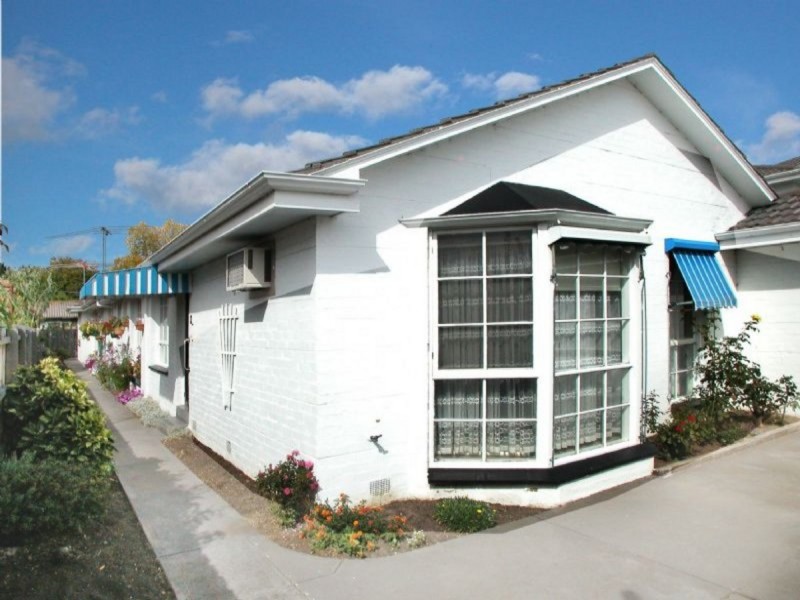 8/2 Salisbury Street, Glenroy VIC 3046