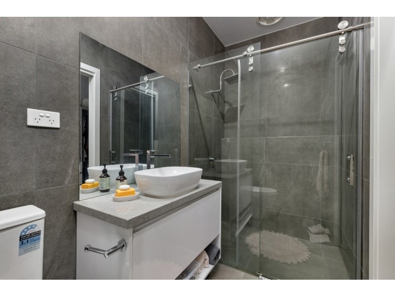 9 Ogden Street, Glenroy VIC 3046