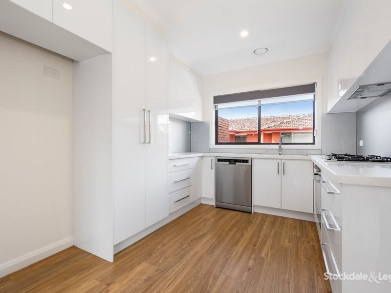 2/288 Wood Street, Preston VIC 3072
