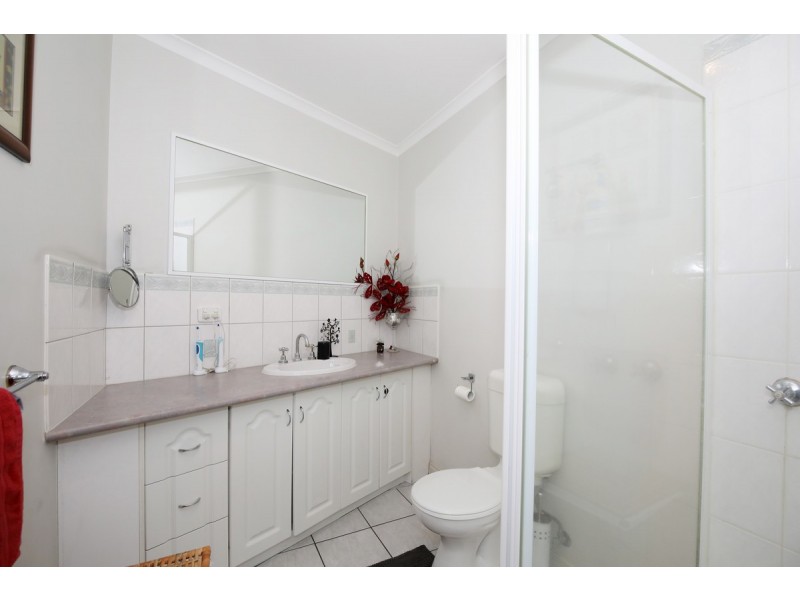 16 Karin Crescent, Glenroy VIC 3046