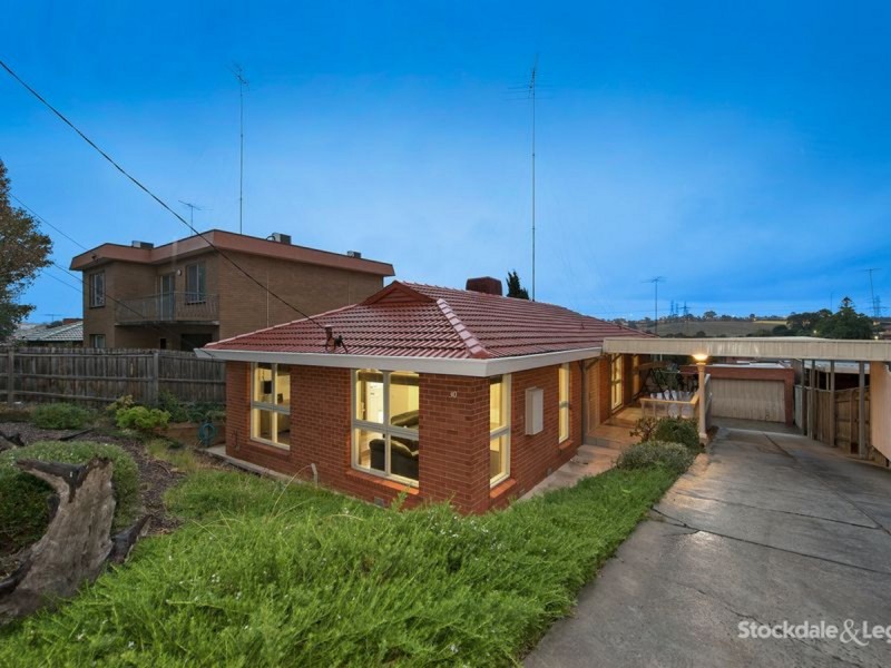 30 Valley Crescent, Glenroy VIC 3046