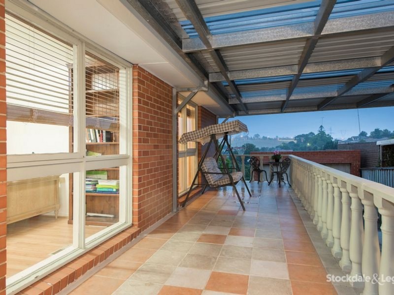 30 Valley Crescent, Glenroy VIC 3046