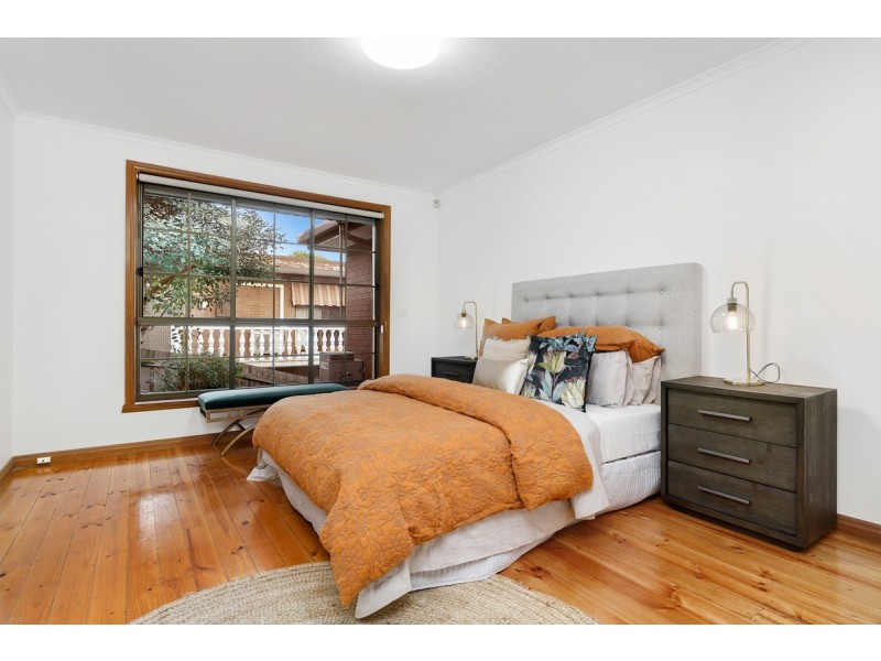 54 Devereaux Street, Oak Park VIC 3046