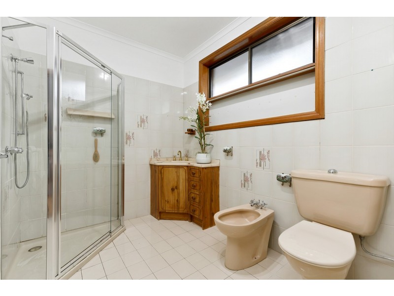 54 Devereaux Street, Oak Park VIC 3046