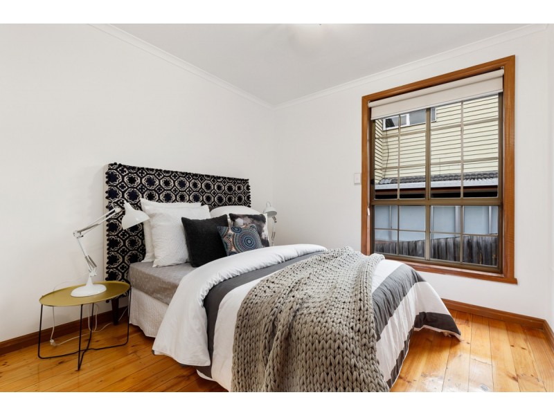 54 Devereaux Street, Oak Park VIC 3046