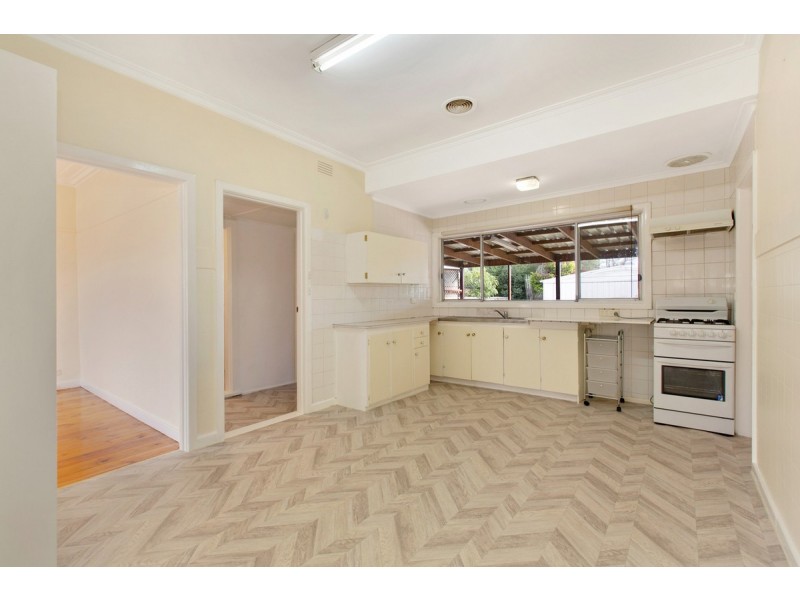 23 Leonard Avenue, Glenroy VIC 3046