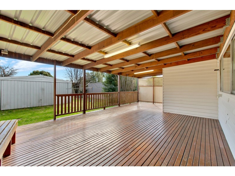 23 Leonard Avenue, Glenroy VIC 3046