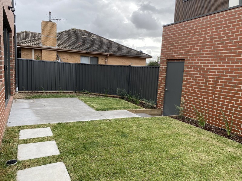 1/24 Maude Avenue, Glenroy VIC 3046