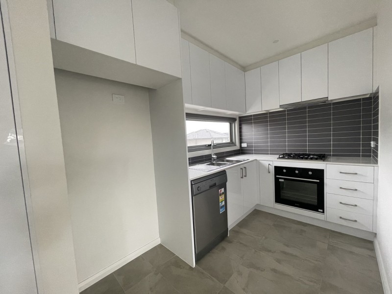 2/719 Pascoe Vale Road, Glenroy VIC 3046