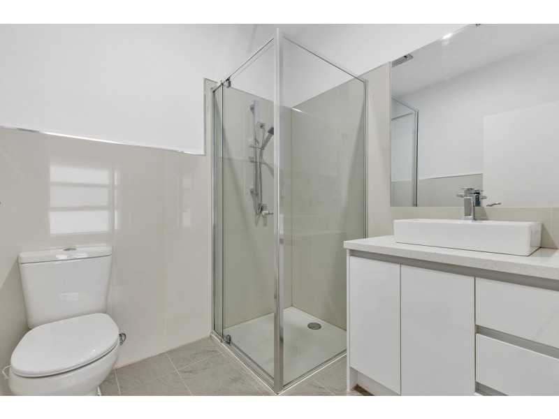 4/10 Valdoone Court, Oak Park VIC 3046