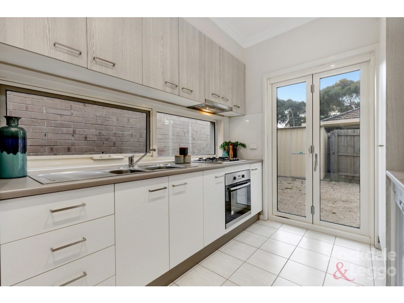 2/33 Evell Street, Glenroy VIC 3046
