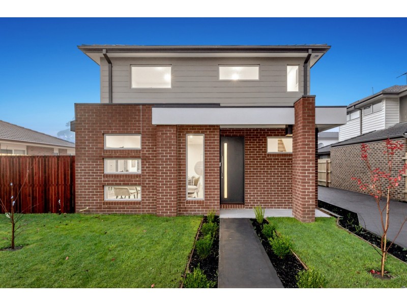1/10 John Street, Oak Park VIC 3046