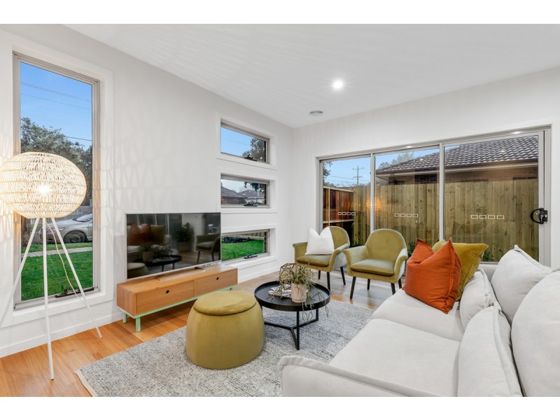 1/10 John Street, Oak Park VIC 3046