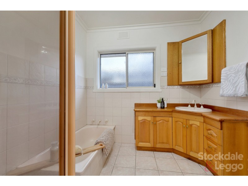 61 Beatty Avenue, Glenroy VIC 3046