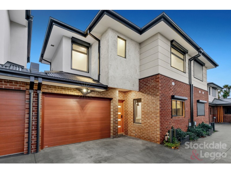 2/7 Mikado Street, Hadfield VIC 3046
