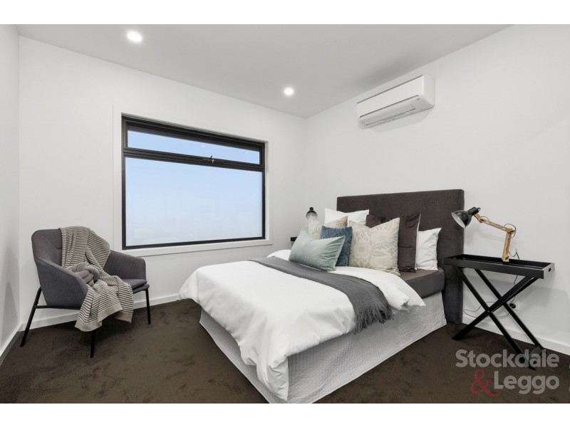 2/7 Mikado Street, Hadfield VIC 3046