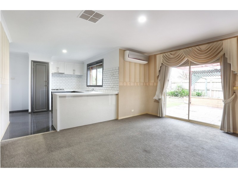 7 LAWRY Place, Meadow Heights VIC 3048