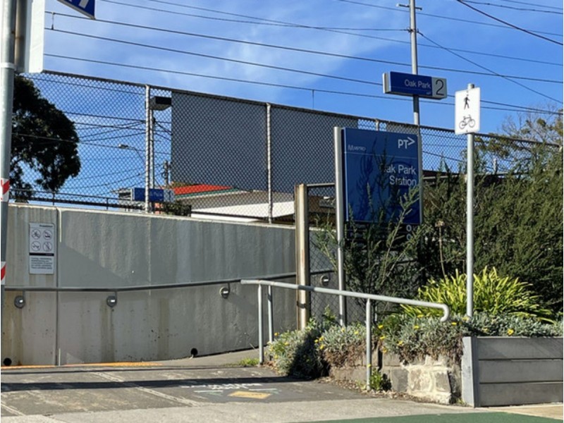 8 Strachan Street, Oak Park VIC 3046