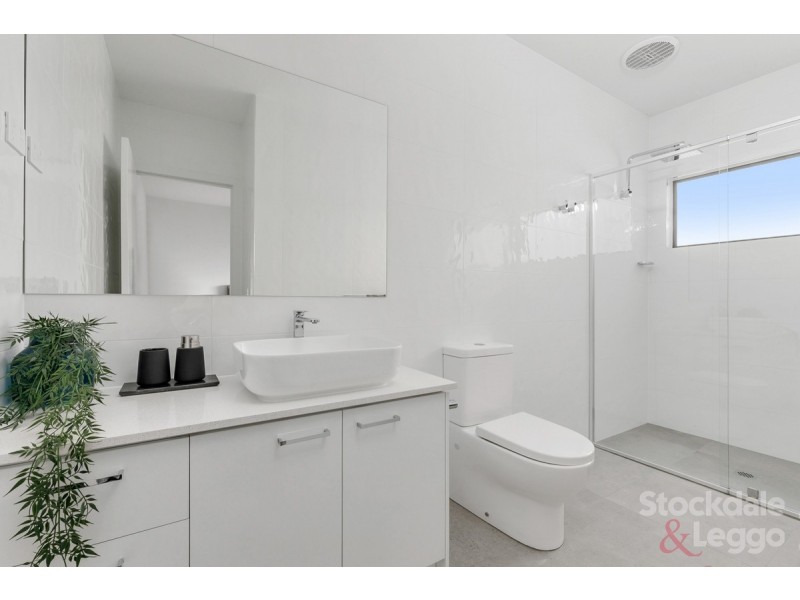 2/584 Pascoe Vale Road, Pascoe Vale VIC 3044