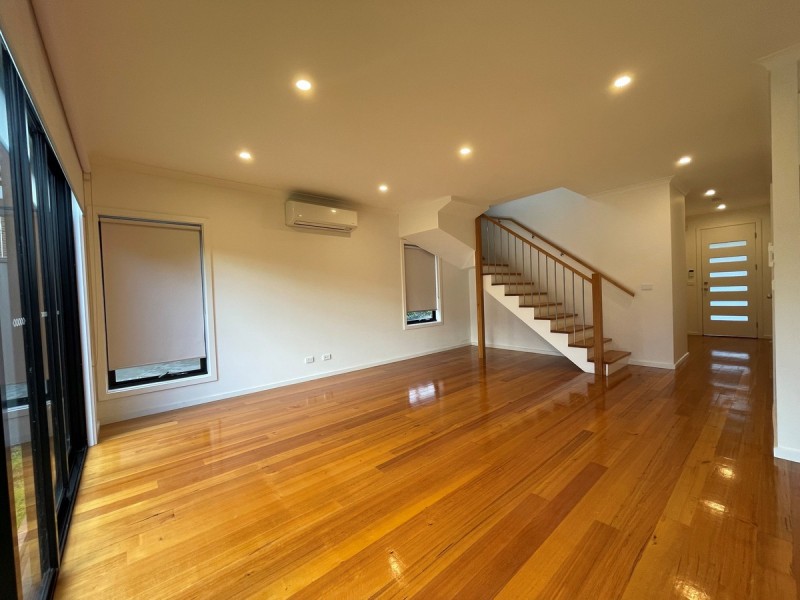 1/1-3 Bannister Street, Jacana VIC 3047