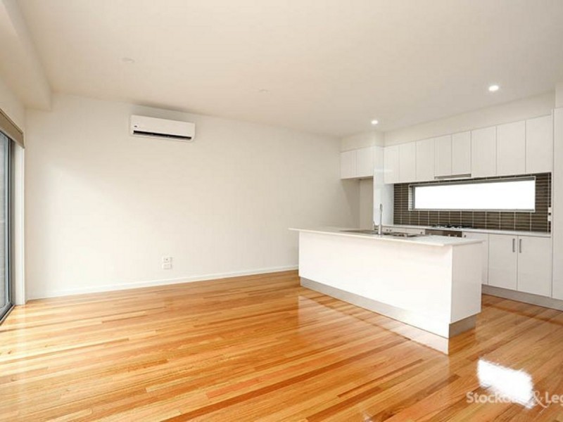 2/41 Anselm Grove, Glenroy VIC 3046