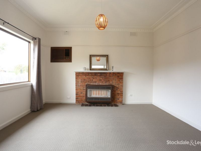 51 Winifred Street, Oak Park VIC 3046