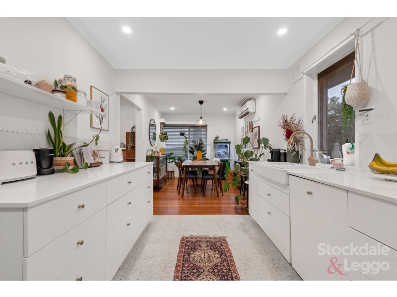 104 Outlook Drive, Glenroy VIC 3046