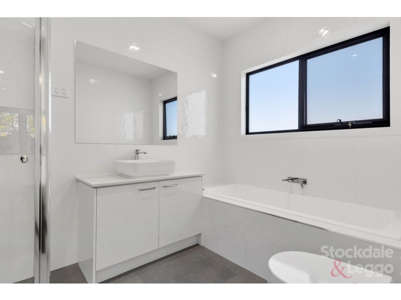 1/584 Pascoe Vale Road, Pascoe Vale VIC 3044